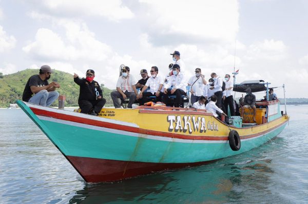 Dukung Budidaya Lobster Dalam Negeri, Menteri Trenggono: Saya Dukung Sampai Mati 1 Dukung Budidaya Lobster Dalam Negeri, Menteri Trenggono: Saya Dukung Sampai Mati 2