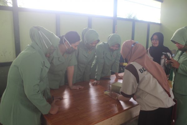 Prajurit Gardatama Yudha Pelatihan Budidaya Tanaman Hidroponik 1 Prajurit Gardatama Yudha Pelatihan Budidaya Tanaman Hidroponik 2