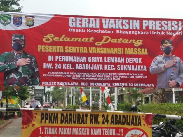 30 Tahun Pengabdian Akpol '91, Polsek Sukmajaya Vaksinasi Warga 1 30 Tahun Pengabdian Akpol '91, Polsek Sukmajaya Vaksinasi Warga 2