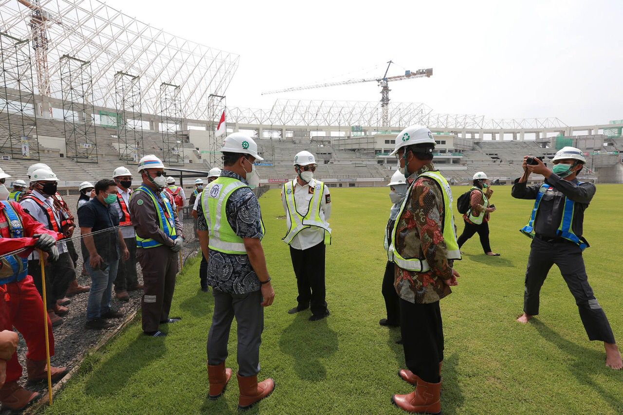 Gubernur WH dan Tim Korsup KPK Tinjau Banten International  Stadium