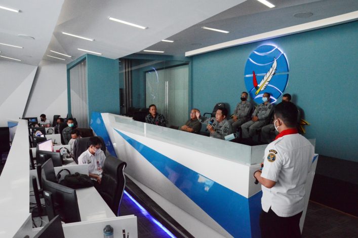 Bahas Data Informasi, Kepala Kantor Kamla Zona Maritim Barat Temui Kepala BSSN Batam 1 Bahas Data Informasi, Kepala Kantor Kamla Zona Maritim Barat Temui Kepala BSSN Batam 2