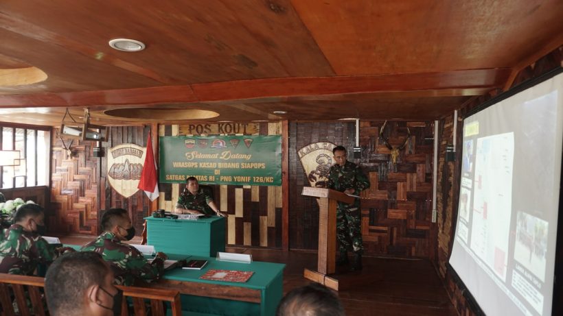 Waasops Kasad Kunjungi Satgas Pamtas RI-PNG Yonif 126/KC di Perbatasan Papua 2