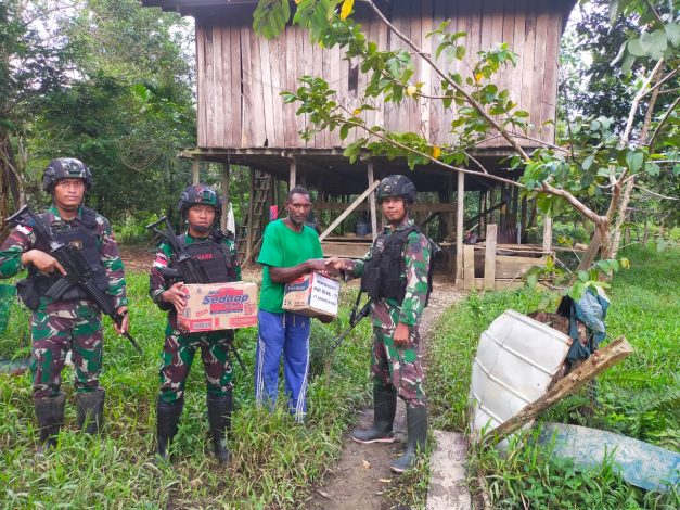 TNI Menyapa Rakyat di Perbatasan RI-PNG 2