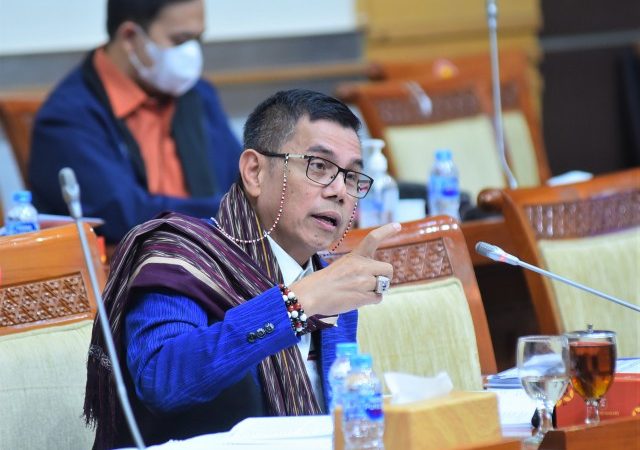 Terkait Ismail Bolong, Komisi III DPR RI Akan Panggil Kapolri