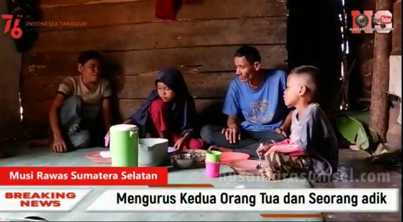 Anak 10 Tahun Jadi Tulang Punggung Keluarga, Kejari Lubuk Linggau Kirim Bansos 2 Anak 10 Tahun Jadi Tulang Punggung Keluarga, Kejari Lubuk Linggau Kirim Bansos 3