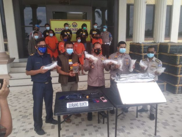 Sinergitas KKP dengan Aparat Penegak Hukum Gagalkan 52 Kasus Penyelundupan Benur Selama 2021 1 Sinergitas KKP dengan Aparat Penegak Hukum Gagalkan 52 Kasus Penyelundupan Benur Selama 2021 2